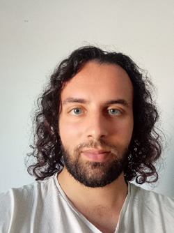 Cristian Moreno Ríos, astrólogo profesional